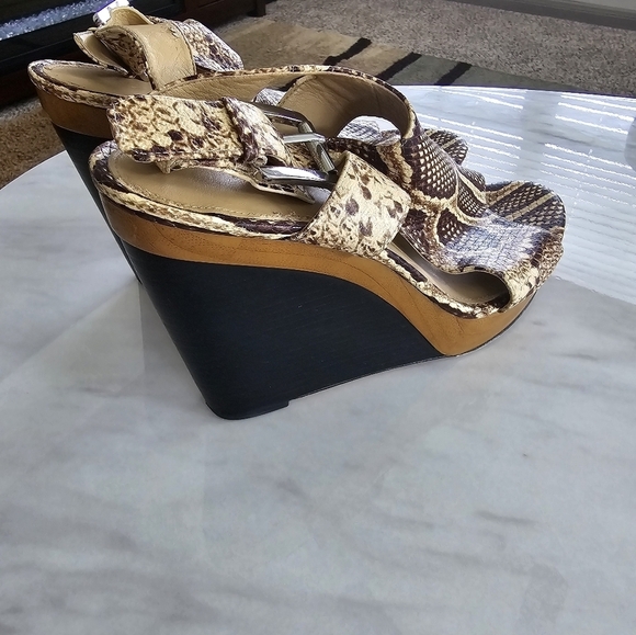 Michael Kors Wedge Heels 9.5M Brown Snake Print Leather Slingback Comfy - Picture 8 of 14